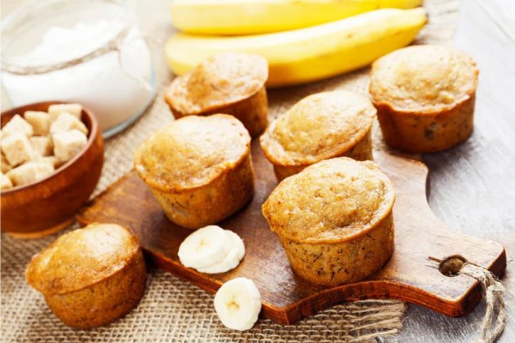 4 Ingredient Banana Oatmeal Muffins