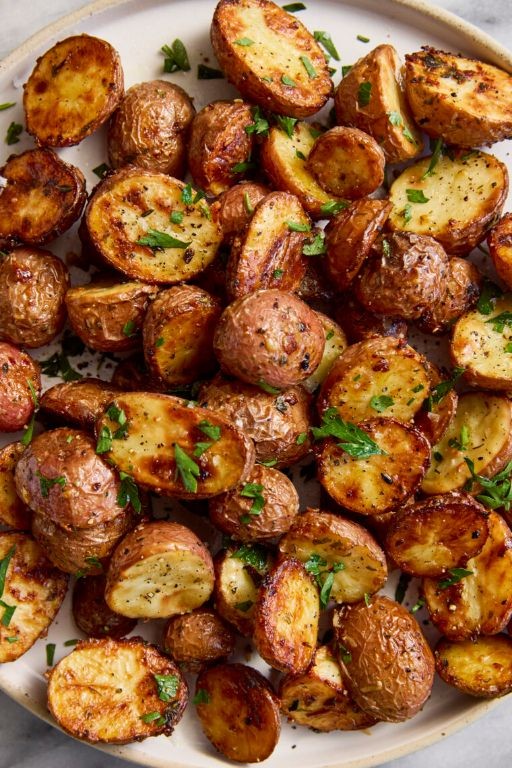 4 Ingredient Garlic Parmesan Roasted Potatoes