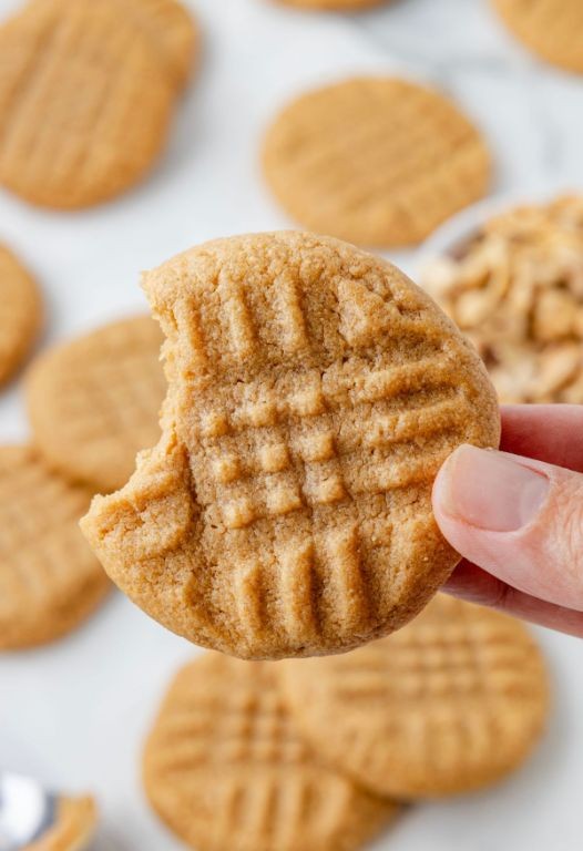 4 Ingredient Peanut Butter Cookies