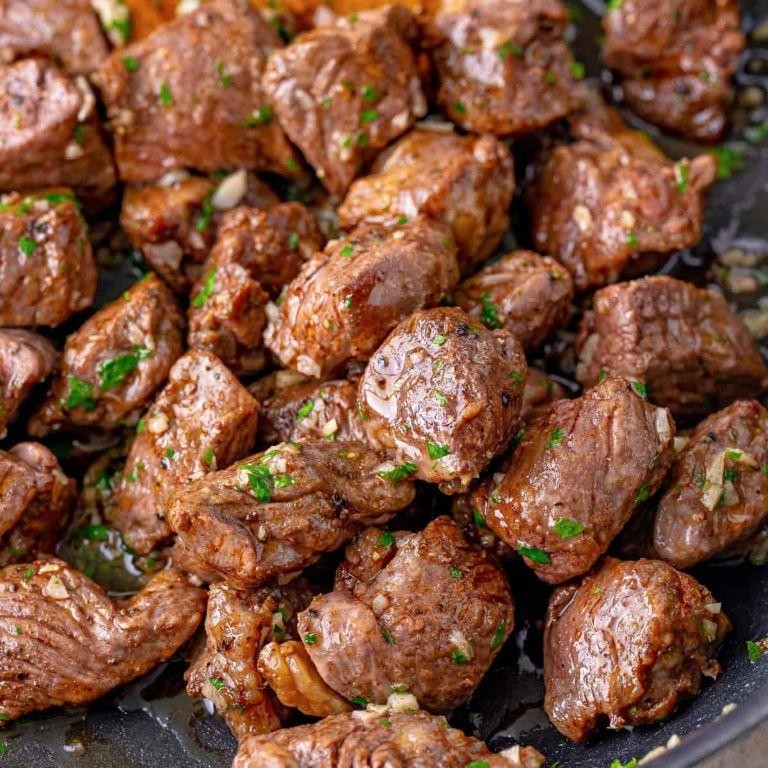 Air Fryer Garlic Butter Steak Bites