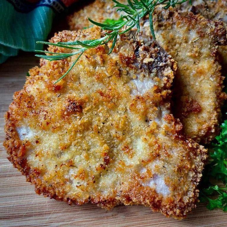 Air Fryer Panko-Crusted Pork Chops