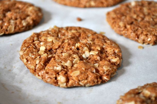 Almond Butter Oatmeal Cookie Drink