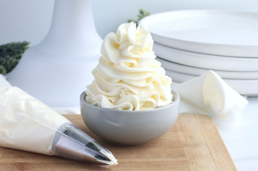Almond Buttercream Frosting