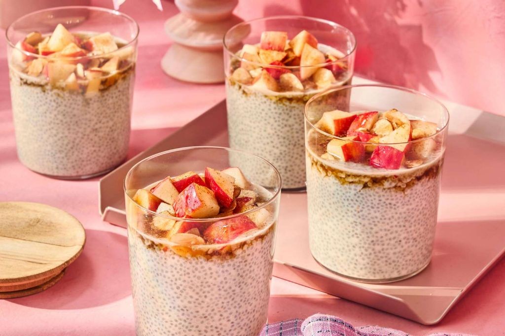 Apple Cinnamon Chia Pudding