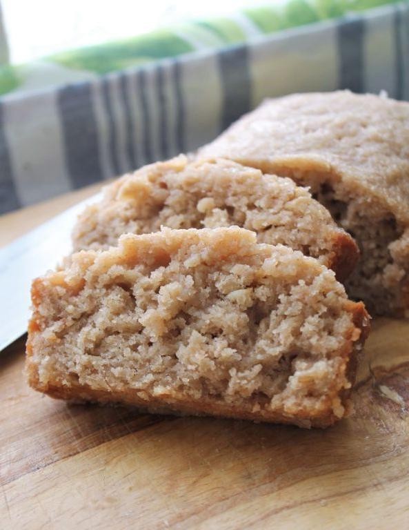 Apple Cinnamon Oatmeal Bread
