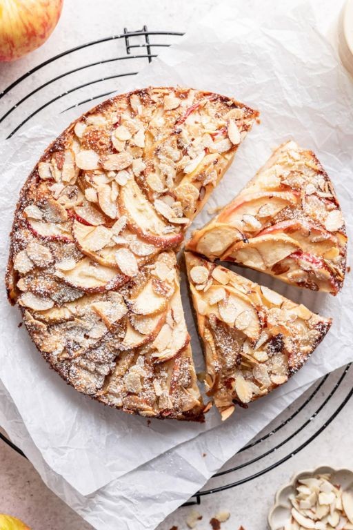Apple and Almond Cake