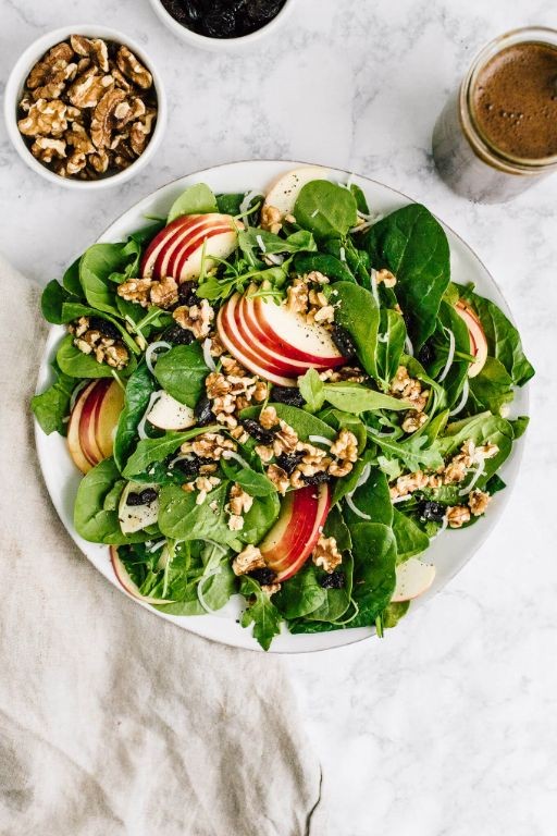 Apple and Walnut Salad with Balsamic Dressing