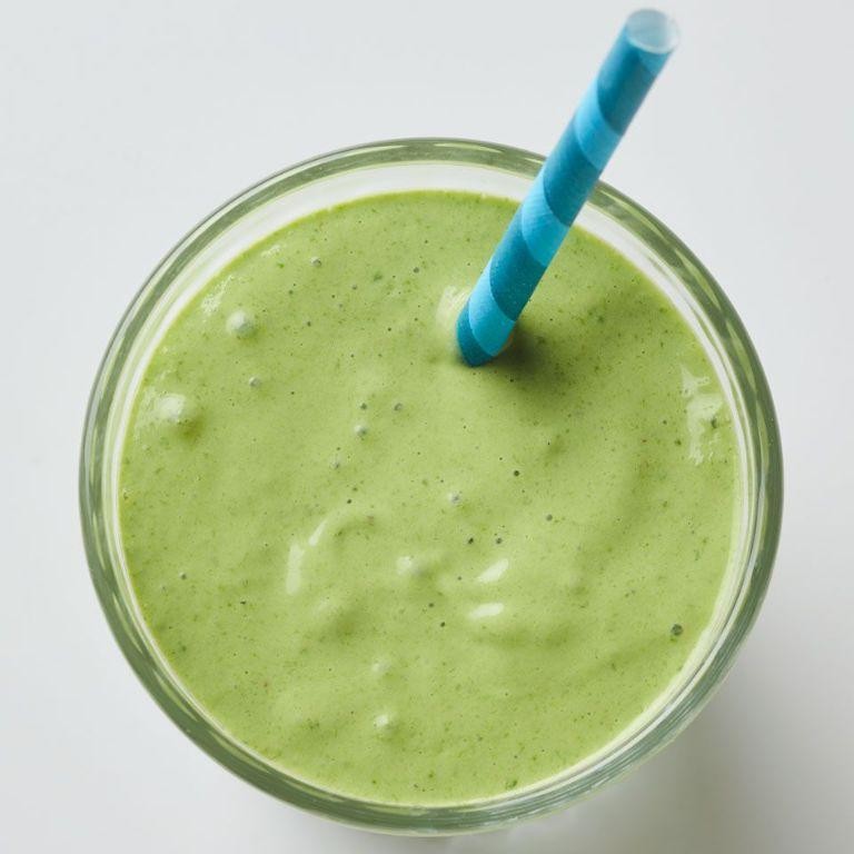 Avocado and Spinach Green Smoothie