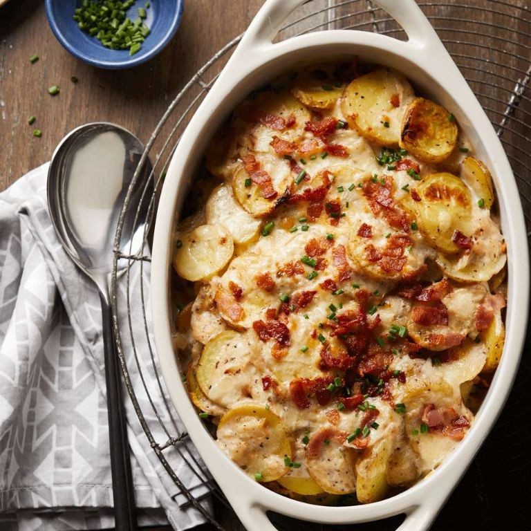 Bacon and Cheddar Scalloped Potatoes