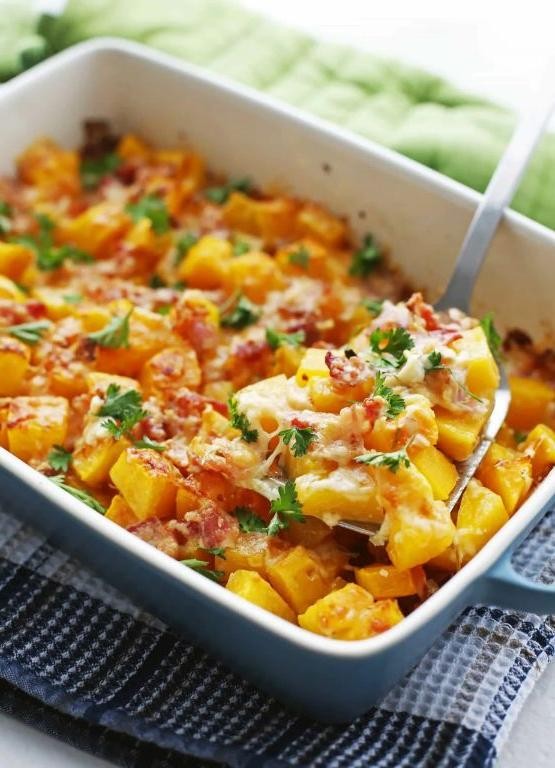 Bacon and Cheddar Squash Casserole