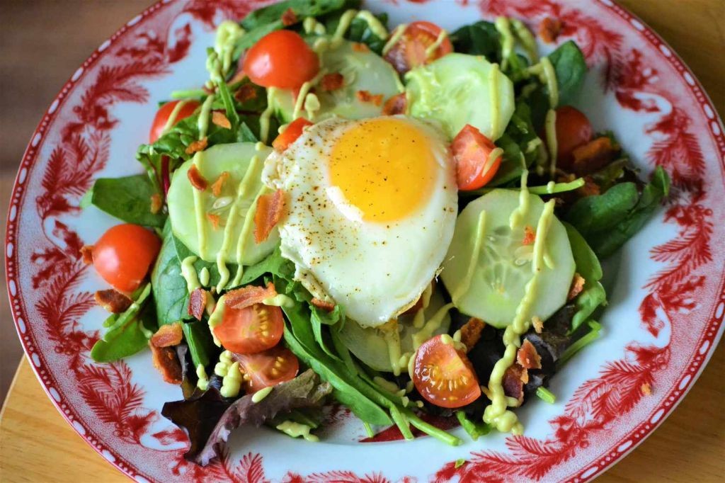 Bacon and Egg Breakfast Salad