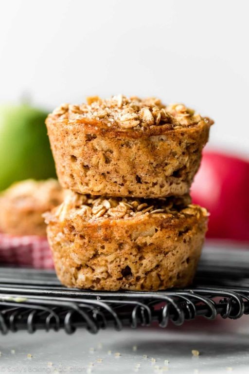 Baked Apple Cinnamon Oatmeal Cups