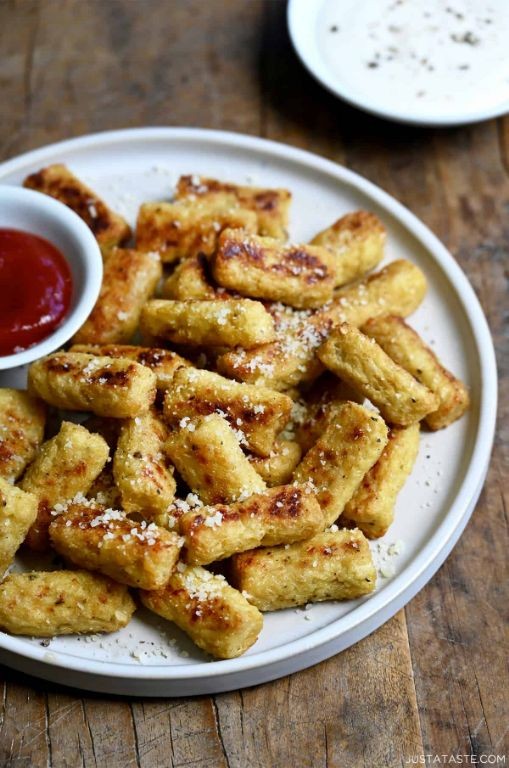 Baked Cauliflower Tots