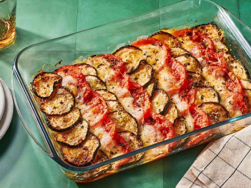 Baked Cheesy Zucchini and Tomato Gratin