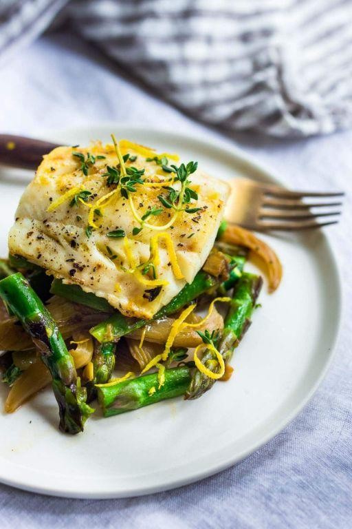 Baked Cod with Lemon and Asparagus
