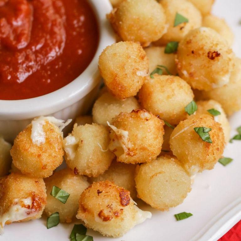Baked Mozzarella Balls with Marinara Sauce