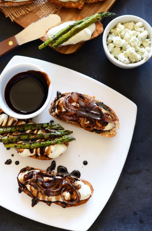 Balsamic Glazed Blue Cheese Dressing