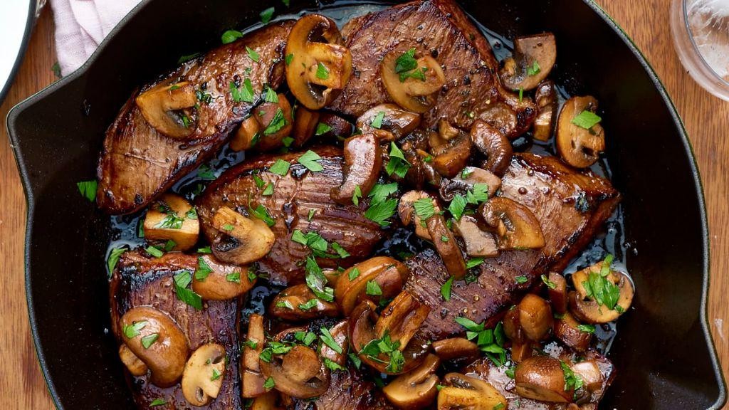 Balsamic Glazed Steak Cubes with Mushrooms