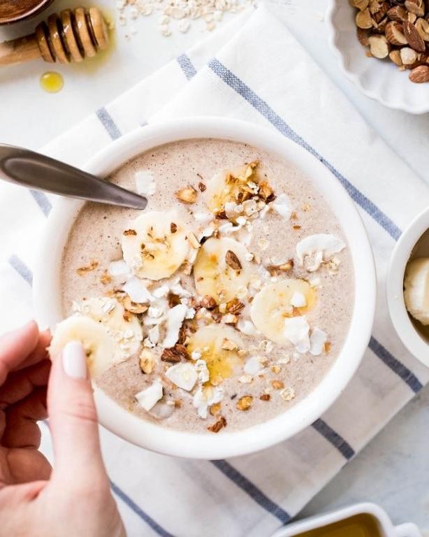 Banana Almond Butter Smoothie Bowl