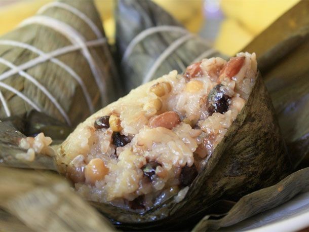 Banana Leaf Wrapped Sticky Rice