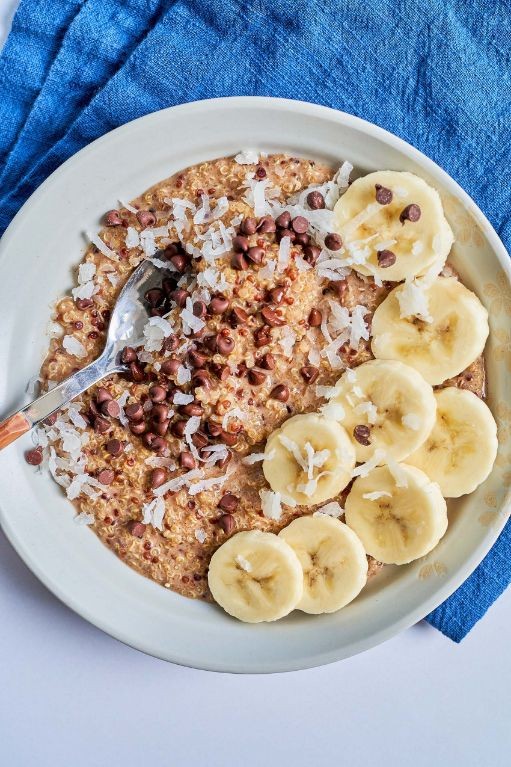 Banana Quinoa Breakfast Bowl
