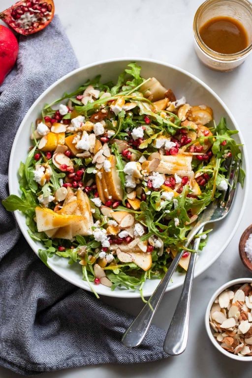Bartlett Pear and Arugula Salad with Balsamic Glaze