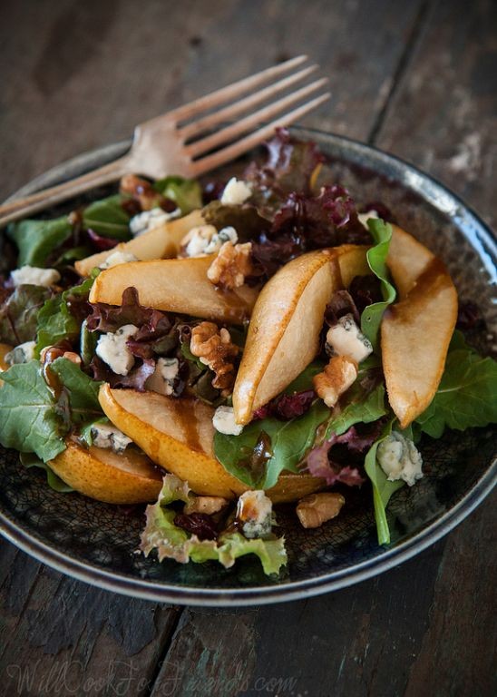 Bartlett Pear and Gorgonzola Salad
