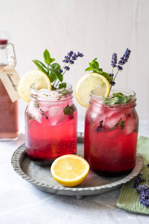 Blueberry Lavender Gin Fizz