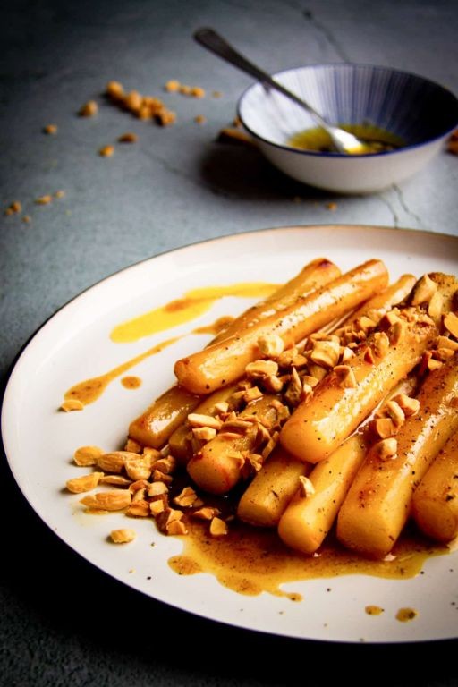 Braised Salsify in White Wine Sauce