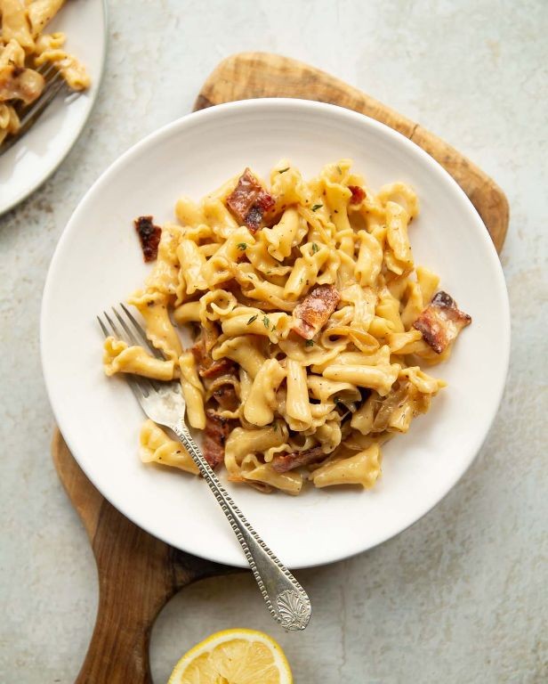 Brie and Caramelized Onion Pasta