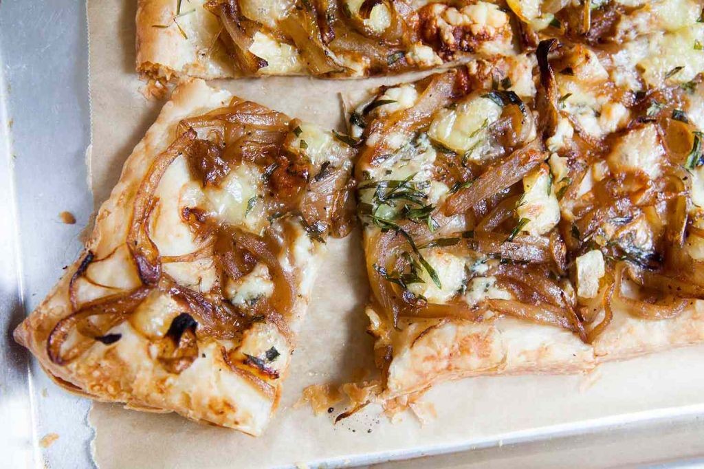 Brie and Caramelized Onion Tart