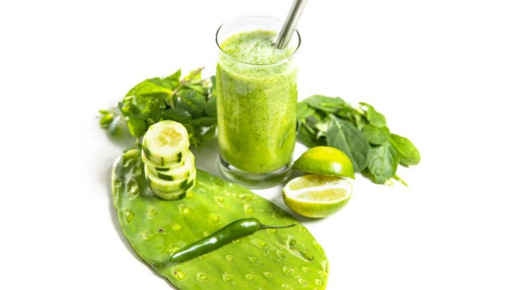 Broccoli Stem Green Apple Detox Juice