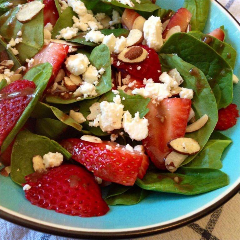 Butter Lettuce and Strawberry Salad with Balsamic Glaze