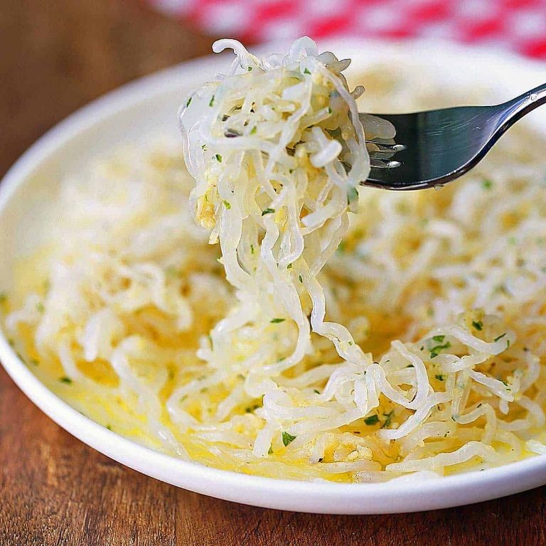 Buttery Shirataki Noodles with Garlic Butter Sauce
