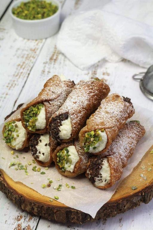 Cannoli with Sweet Ricotta Filling