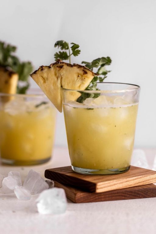 Captain Morgan Pineapple Ginger Smash