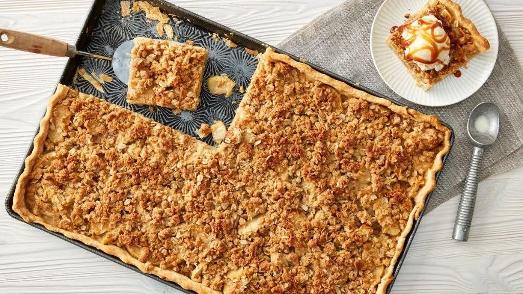 Caramel Apple Slab Pie