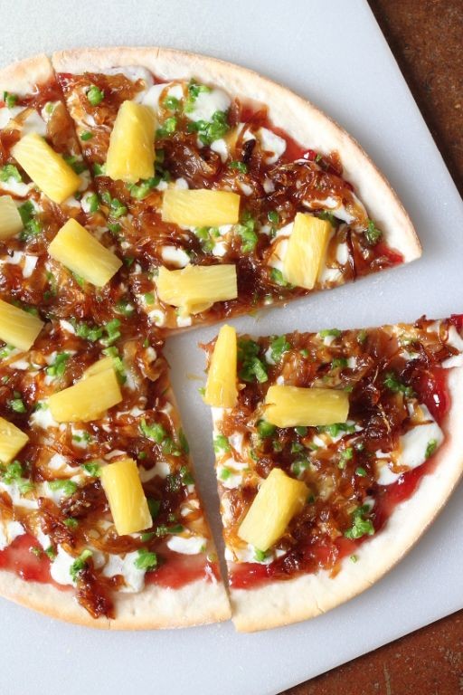 Caramelized onion and habanero pizza