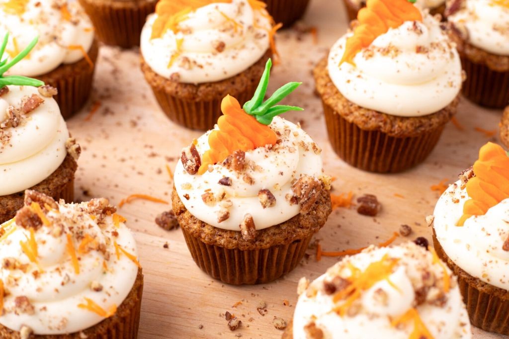 Carrot Cake Minion Cupcakes with Cream Cheese Frosting