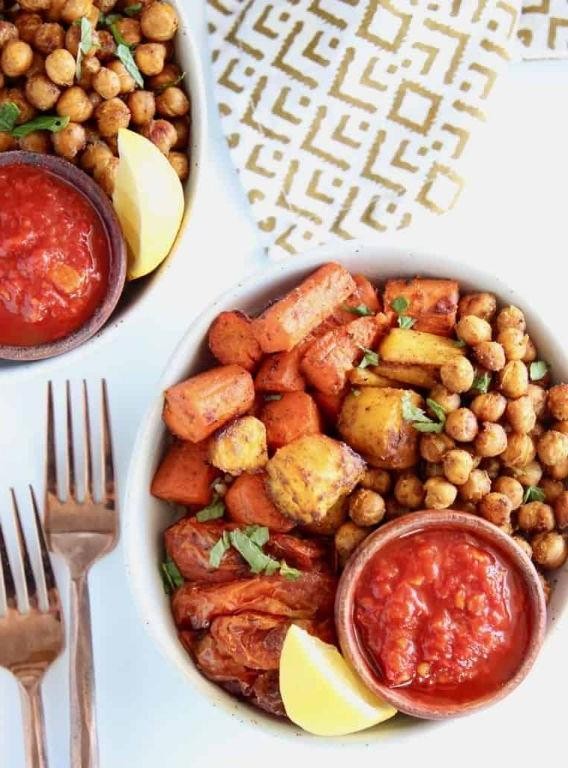 Carrot and Chickpea Buddha Bowl