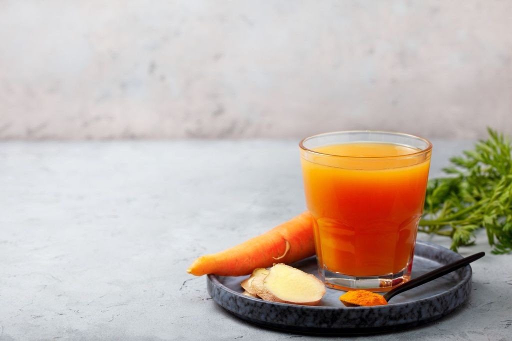 Carrot-Ginger-Turmeric Anti-Inflammatory Juice