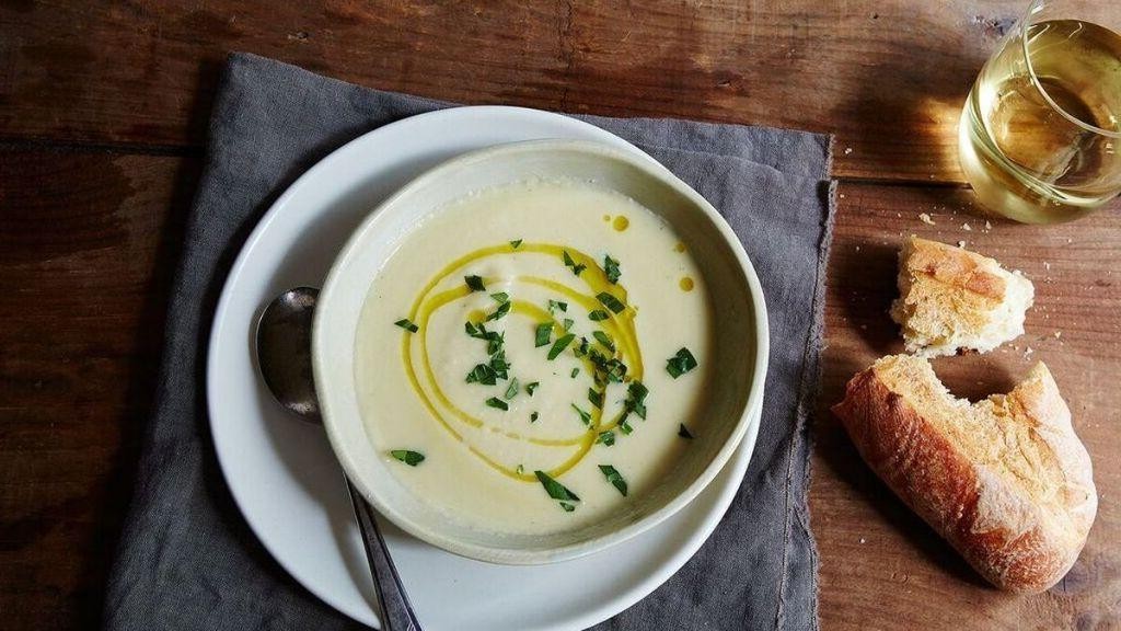 Celery and Apple Detox Soup