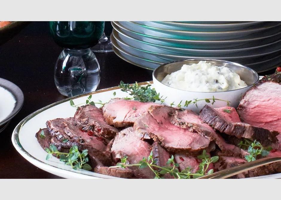 Chateaubriand with Creamy Horseradish Sauce