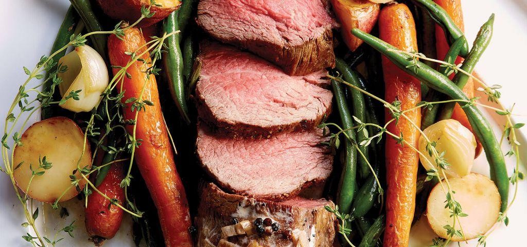 Chateaubriand with Peppercorn Sauce
