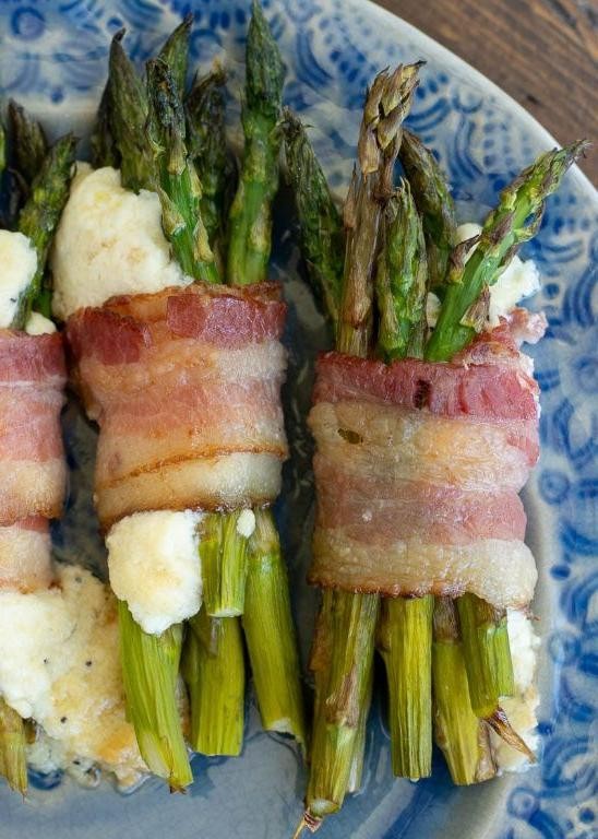 Cheesy Bacon-Wrapped Asparagus