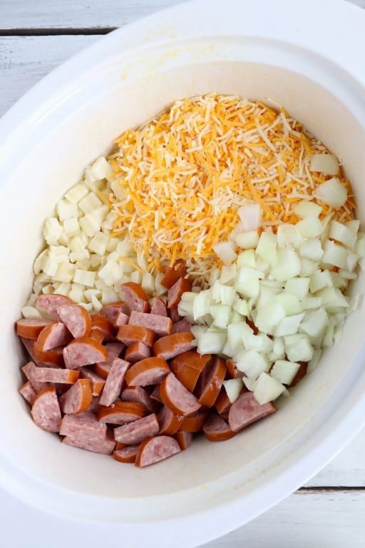 Cheesy Kielbasa Breakfast Casserole
