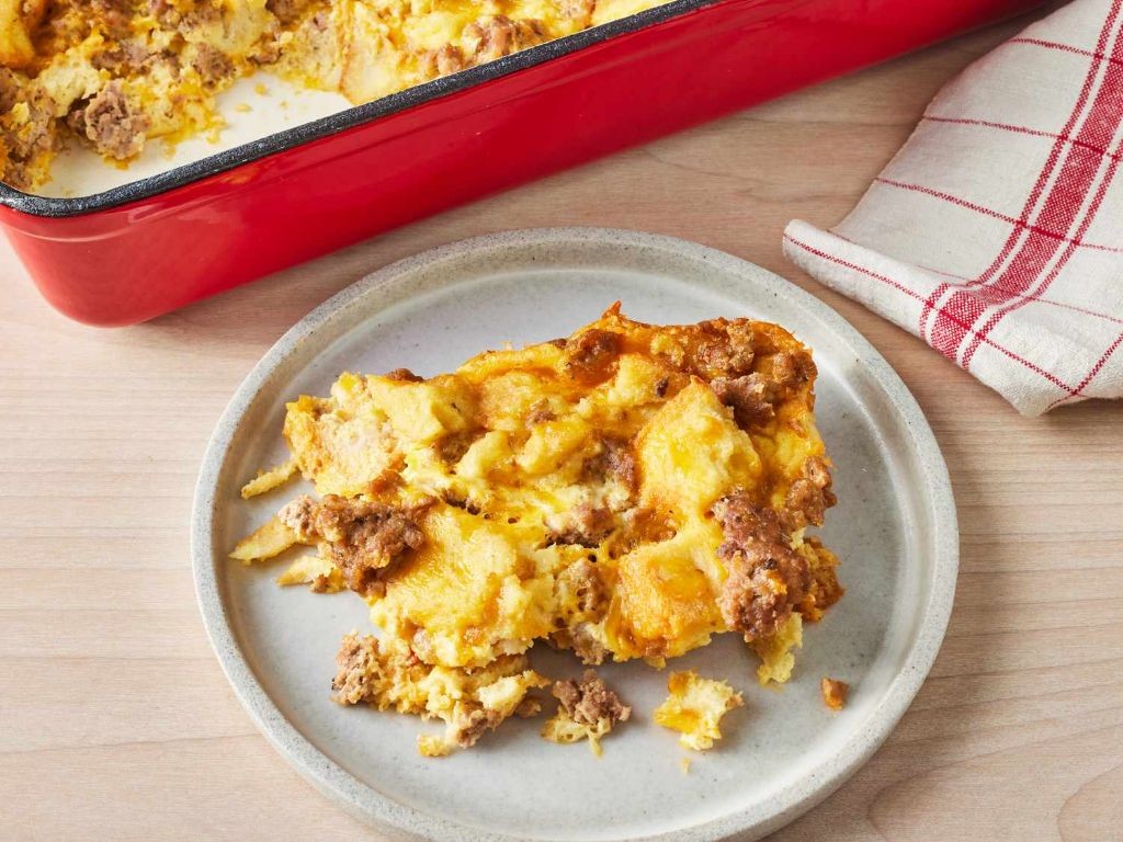 Cheesy Link Sausage Breakfast Casserole