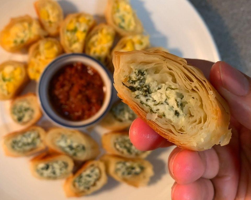 Cheesy Spinach and Corn Samosas