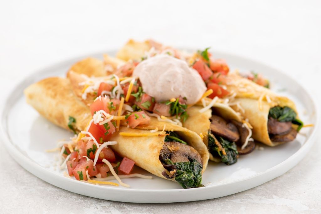 Cheesy Spinach and Mushroom Flautas