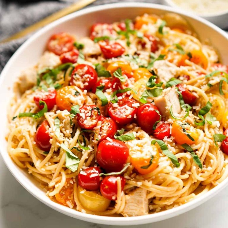 Cherry Tomato and Chicken Pasta